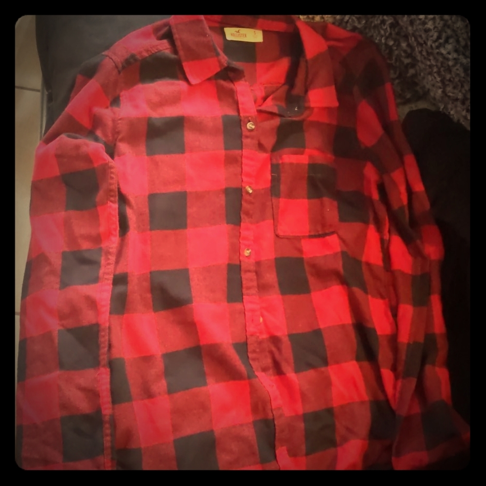 Hollister Small Plaid Button Down Shirt